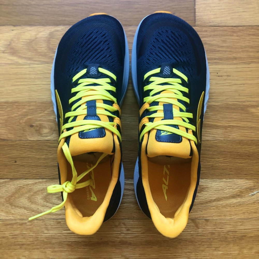 Altra Provision 8